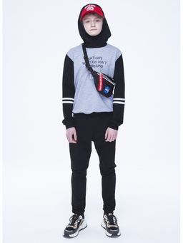 Костюм спортивный