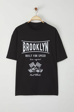 TRENDYOL MAN Siyah Oversize/Genis Kesim Araba Bask?l? %100 Pamuklu T-Shirt TMNSS25TS00159 - Trendyolmilla фото 4
