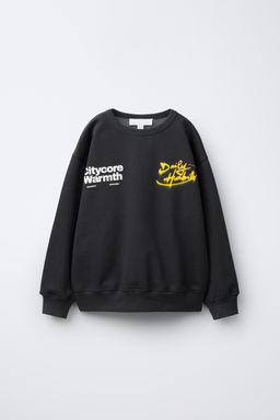 GRAFFITI PRINT SWEATSHIRT