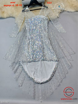 Платье для девочки с пайетками
