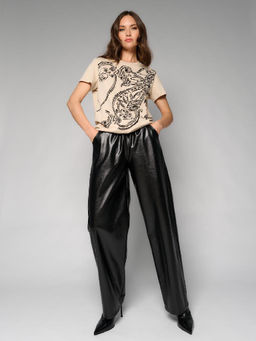 Футболка женская 12411-42021 milk/black - Eleganzza фото 6