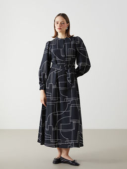 Bisiklet Yaka Desenli Elbise