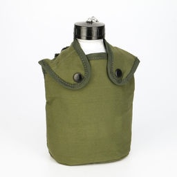 Фляга походная Adventure 1.3 л, серебристая, в чехле