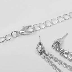 Набор 2 предмета: серьги, колье Листопад кружочки, цвет красно-белый в серебре, 32 см