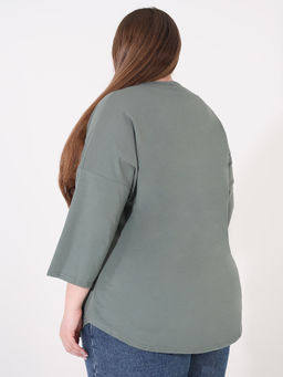 Блузка трикотажная больших размеров зеленая со стразами - Almond фото 3