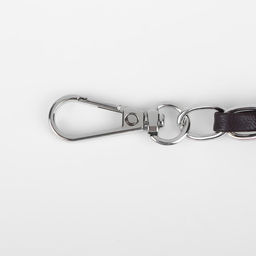 Цена за 2 шт. Цепочка с искусственной кожей для сумки, с карабинами, 10 15 мм, 118 3 см, цвет серебряный/коричневый - Арт узор фото 2