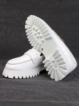 03-YP9860B WHITE Лоферы женские (натуральная кожа)