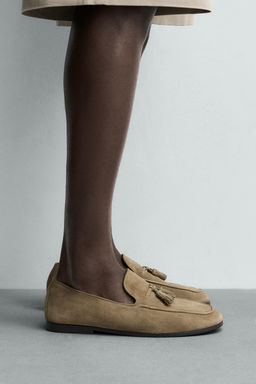 MOCAS?N PIEL BORLAS / Gris Topo