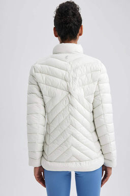 Водоотталкивающая приталенная куртка-пуховик DeFactoFit  фото 10