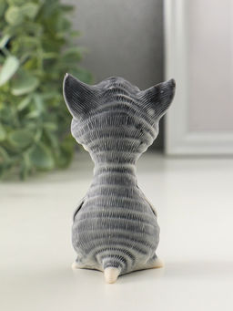 Сувенир "Кот худой с рыбой" 9,5 см
