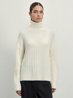 Джемпер фактурной вязки с воротником / Zarina  фото 3