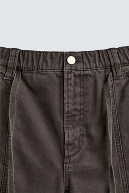 BERMUDA BAGGY FIT CINTUR?N / Marr?n