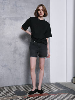 CONTE CON-646 Джинсовые шорты с бахромой washed black