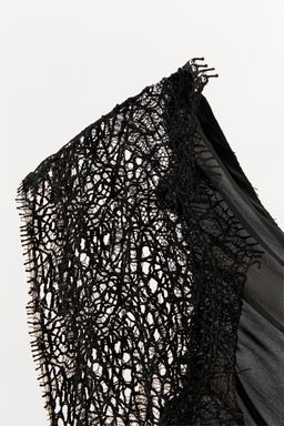 ASYMMETRIC SATIN TOP WITH LACE - Zara фото 5