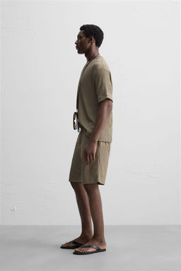 IRREGULAR TEXTURE T-SHIRT - Zara фото 4