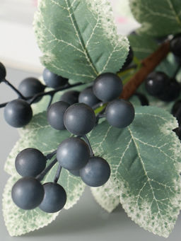 Цветы искусственные "Ветка ягодная" 57 см, синий