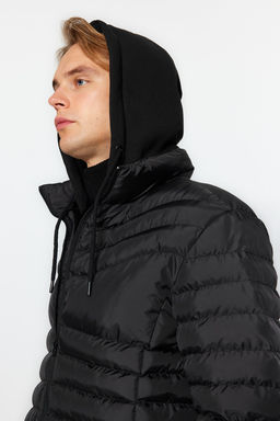 TRENDYOL MAN Siyah Regular Fit Orme Kapusonlu Sisme Ruzgara ve Suya Dayan?kl? K?sl?k Sisme Mont TMNAW21MO0013 - Trendyolmilla фото 4