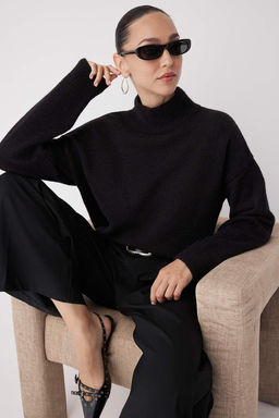 Wardrobe Essentials Siyah Alpaka Yun Kar?s?ml? Premium Iplik Genis Kal?p Triko Kazak|TWOAW26KZ00079