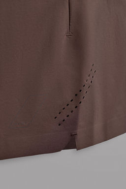 PANTALONES CORTOS ENTRENAMIENTO 9" / Marr?n