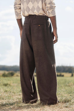 LIMITED EDITION WIDE-LEG WOOL TROUSERS WITH CHAIN - Zara фото 4