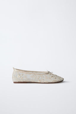 EMBROIDERED BALLET FLATS