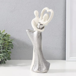 Фигурка керамика «В объятиях любви», серебристо-белый, 24.6×11.8×6 см