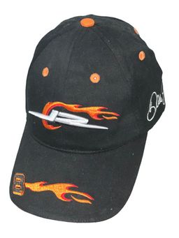 Черная бейсболка с огненной вышивкой на козырьке и тулье №7014