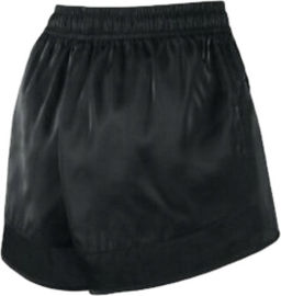 Шорты женские