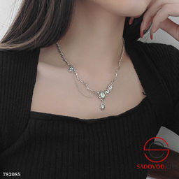 Женская цепочка с кулоном