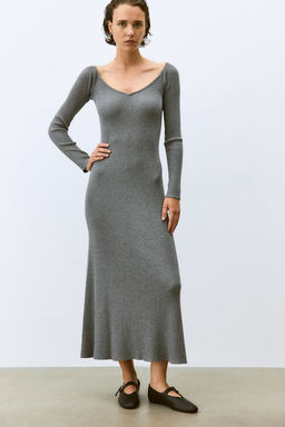 Vestido off-the-shoulder en punto de canale