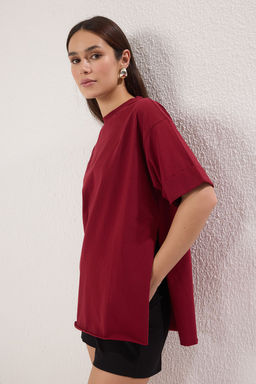 Bordo %100 Pamuk Duble Kol Asimetrik Boyfriend Orme T-Shirt TWOSS20TS0828