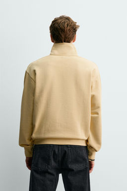 SUDADERA CUELLO CREMALLERA CINTA AARON LEVINE X ZARA / Amarillo  фото 3