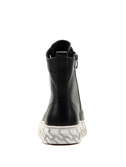 Черные кеды