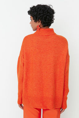 Turuncu Genis Kal?p Yumusak Dokulu Triko Kazak TWOAW23KZ00469