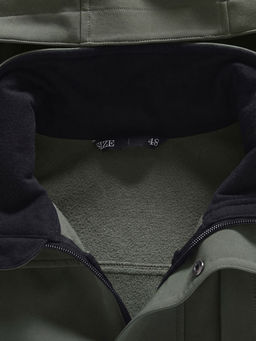 Ветровка мужская софтшелл виндстоппер с капюшоном спортивная цвета хаки 9617_1Kh