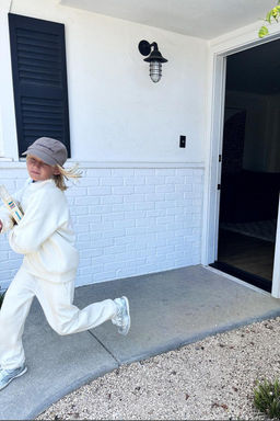 BASIC PLUSH SWEATSHIRT - Zara фото 2