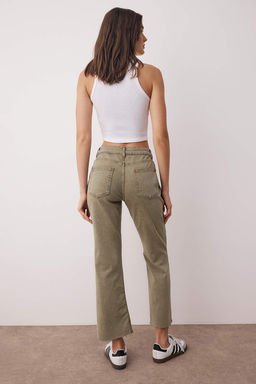 Haki Yuksek Bel Comfort Ispanyol Paca Flare Jeans TWOAW26JE00111