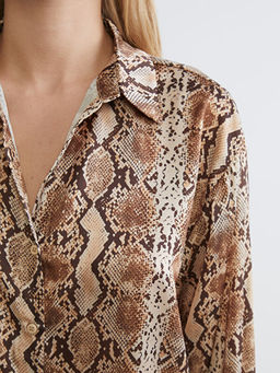 Desenli Kad?n G?mlek