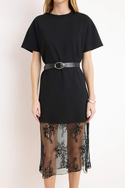 Siyah Shift/Duz Dusuk Kol K?sa Kollu Dantel Detayl? Midi Interlok Orme Elbise TWOSS26EL00211