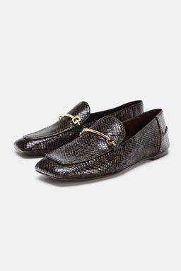 EMBOSSED LOAFERS WITH BUCKLE - Zara фото 4