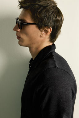 POLO REGULAR FIT C??AMO - VISCOSA / Negro - Zara фото 5