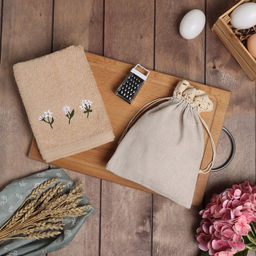 Набор подарочный Flower: полотенце 30?60 см, тёрка 7.7?3.7 см