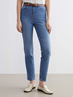 Beli Kemerli Mom Fit Kad?n Jean Pantolon