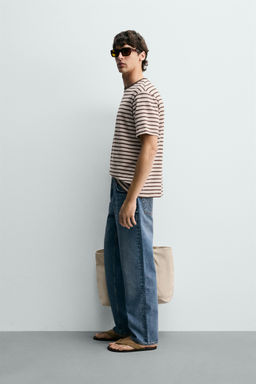 CAMISETA JACQUARD RAYAS CONTRASTE / Marr?n