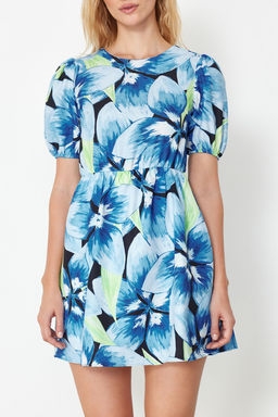 Lacivert Cicekli Skater/Belden Ac?lan S?rt Detayl? Mini Dokuma Elbise TWOSS22EL2858