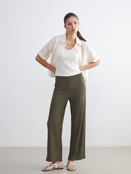 Beli Lastikli Dokulu Kad?n Pantolon