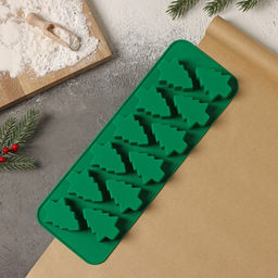 Форма для выпечки новогодняя Доляна Ёлочка, силикон, 32.5?11.5 см, 12 ячеек, зелёная  фото 2