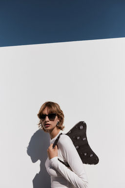 Bolso de hombro en denim con efecto desgastado - H&m фото 2