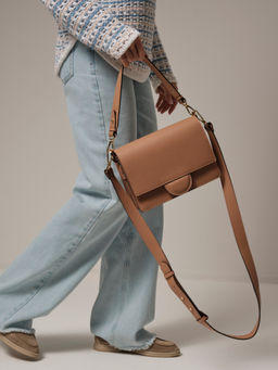 Сумка кожаная Deboro 30574 бежевая нуга