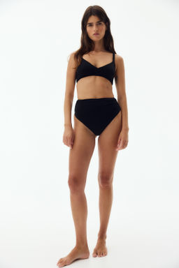 Top de bikini triangular con relleno - H&m фото 3